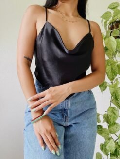 Top Adaya negro
